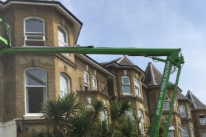 Maintenance on Bermuda House